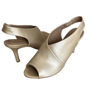 Jessica Carlyle gold  Heels  Slingback  Laney size 9